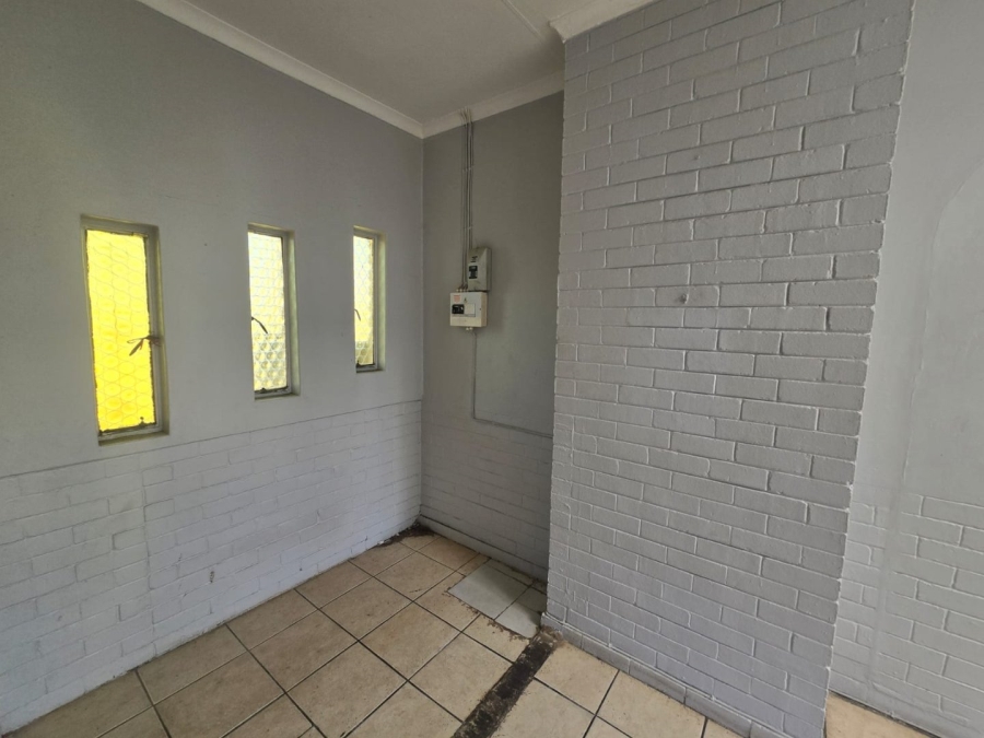 5 Bedroom Property for Sale in Jordania Free State